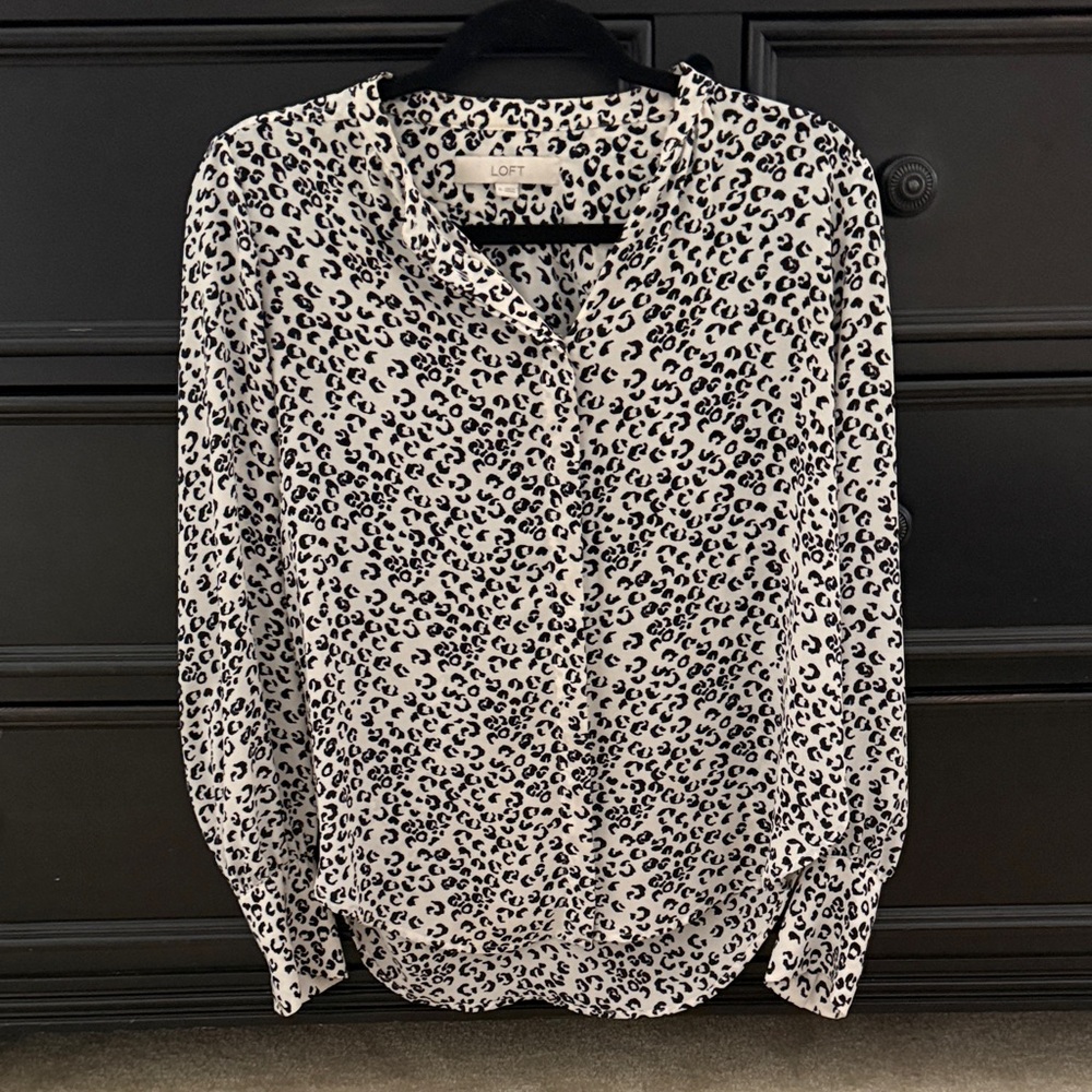 LOFT Women's Monochrome Animal Print Button Down Shirt